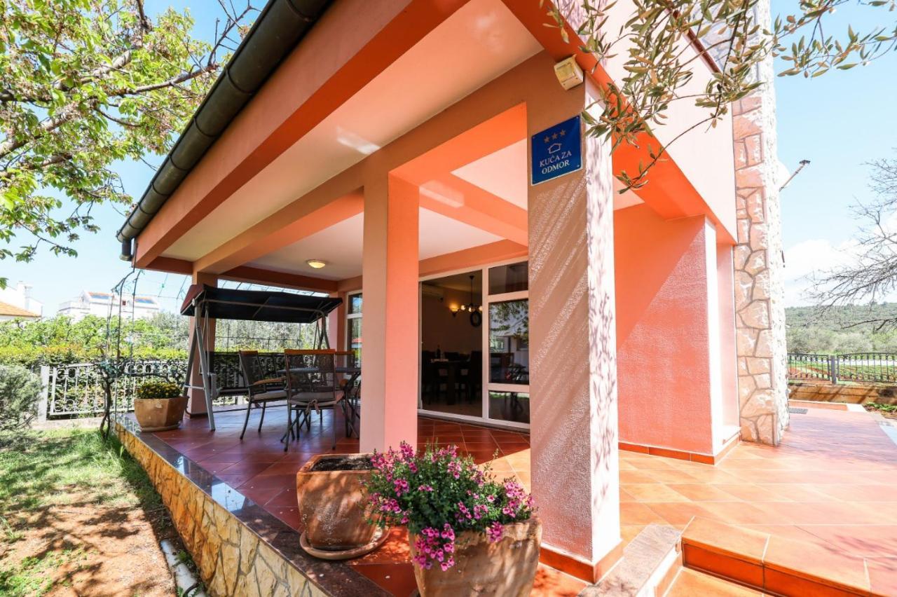 Holiday Home Cvita Sukošan Buitenkant foto